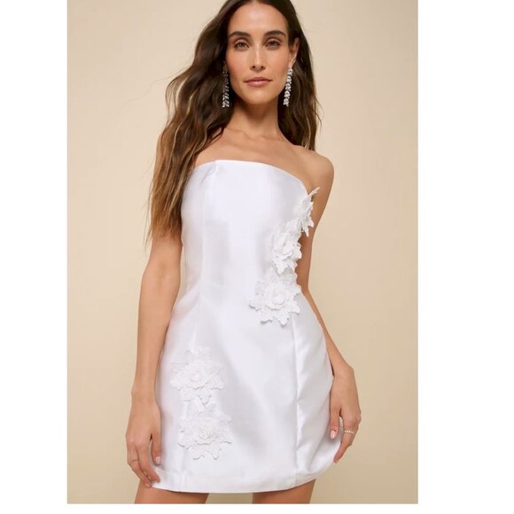 Lulus Charming Destiny White 3D Floral Applique Strapless Mini Dress Size Small - Picture 1 of 5